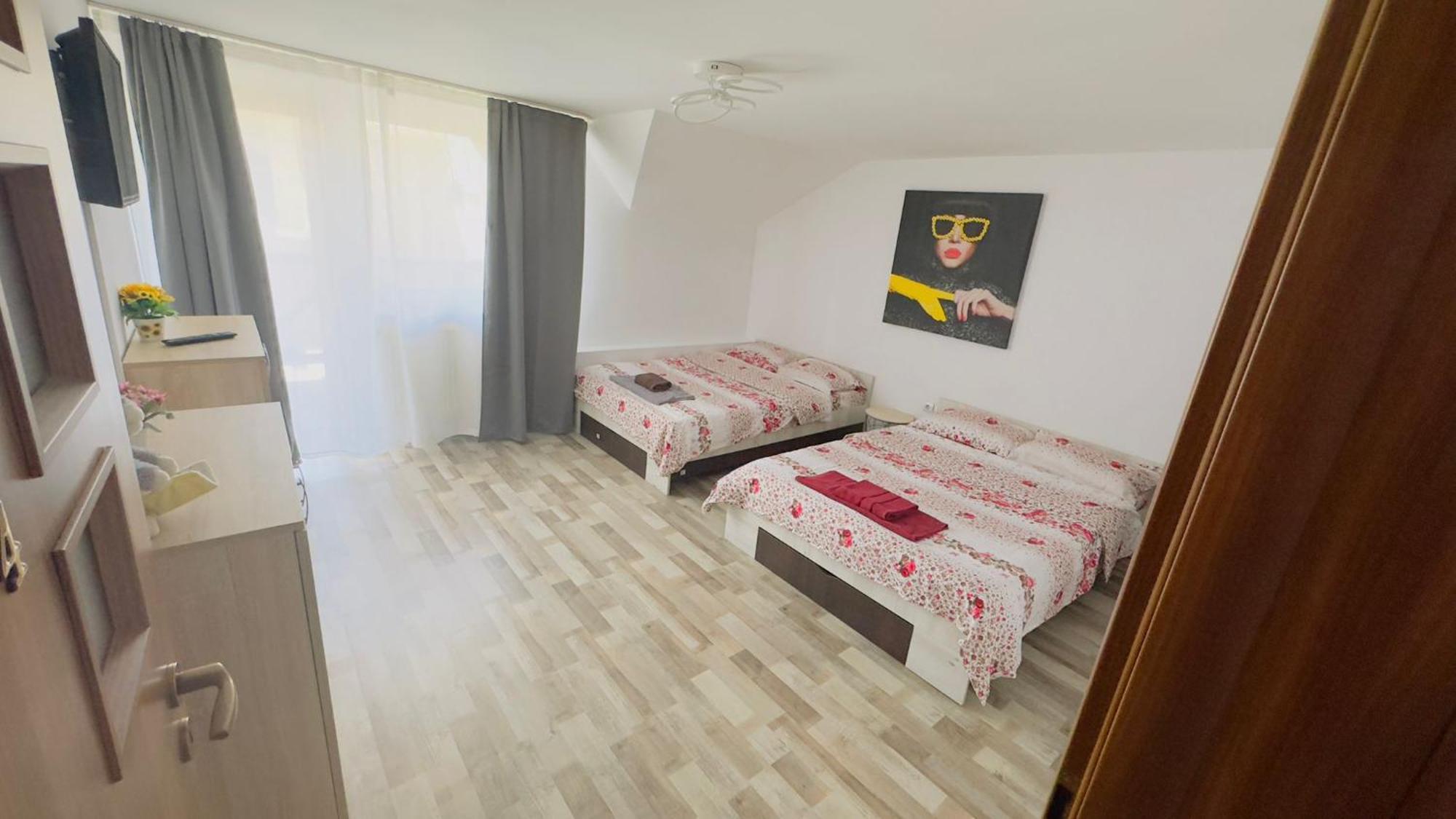 Casa Cu Balcon Apartment Brasov Exterior photo