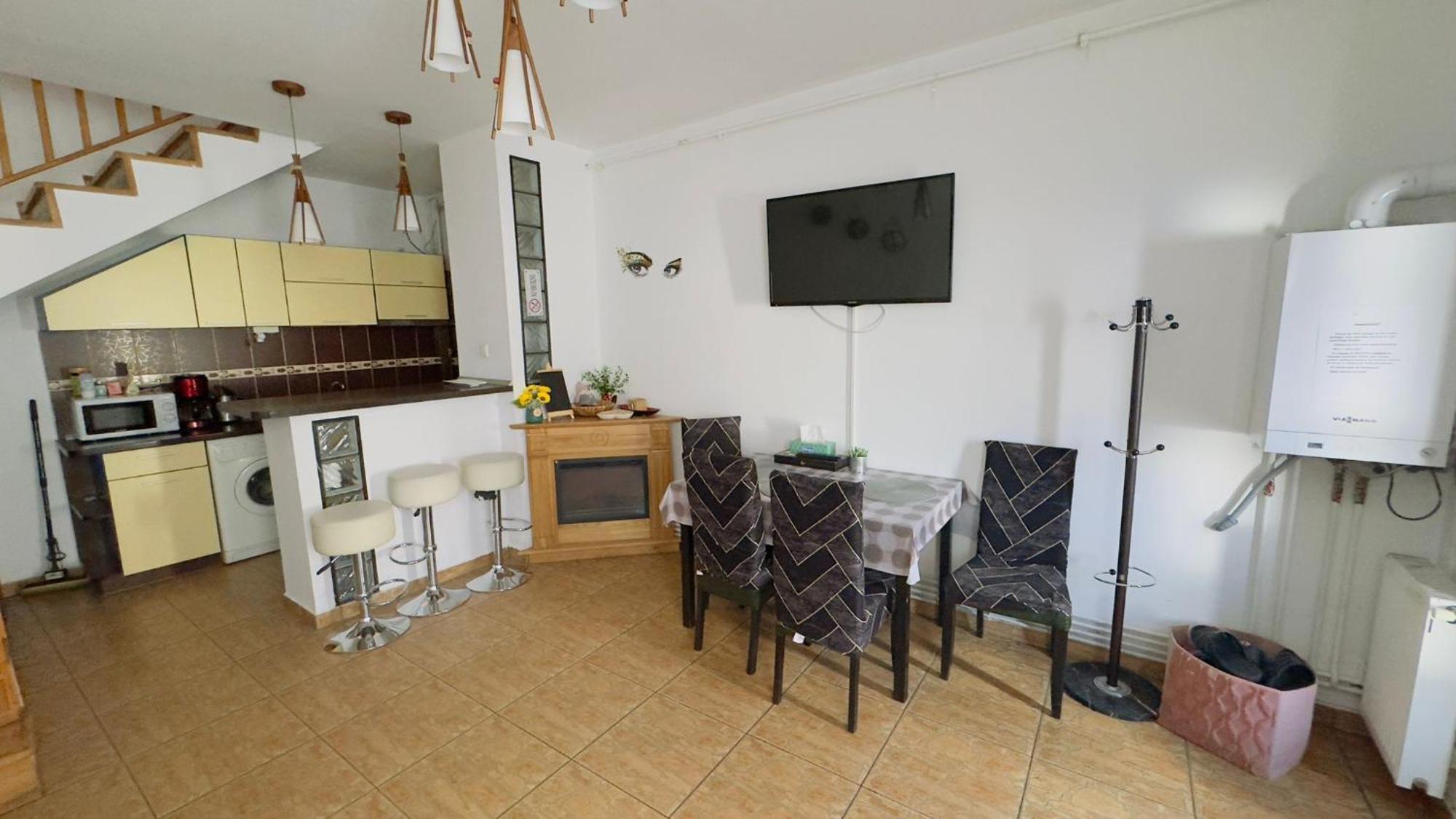 Casa Cu Balcon Apartment Brasov Exterior photo